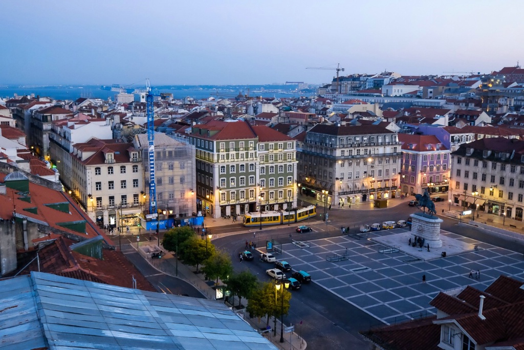 View of Lisbon - ID: 15153997 © John D. Roach