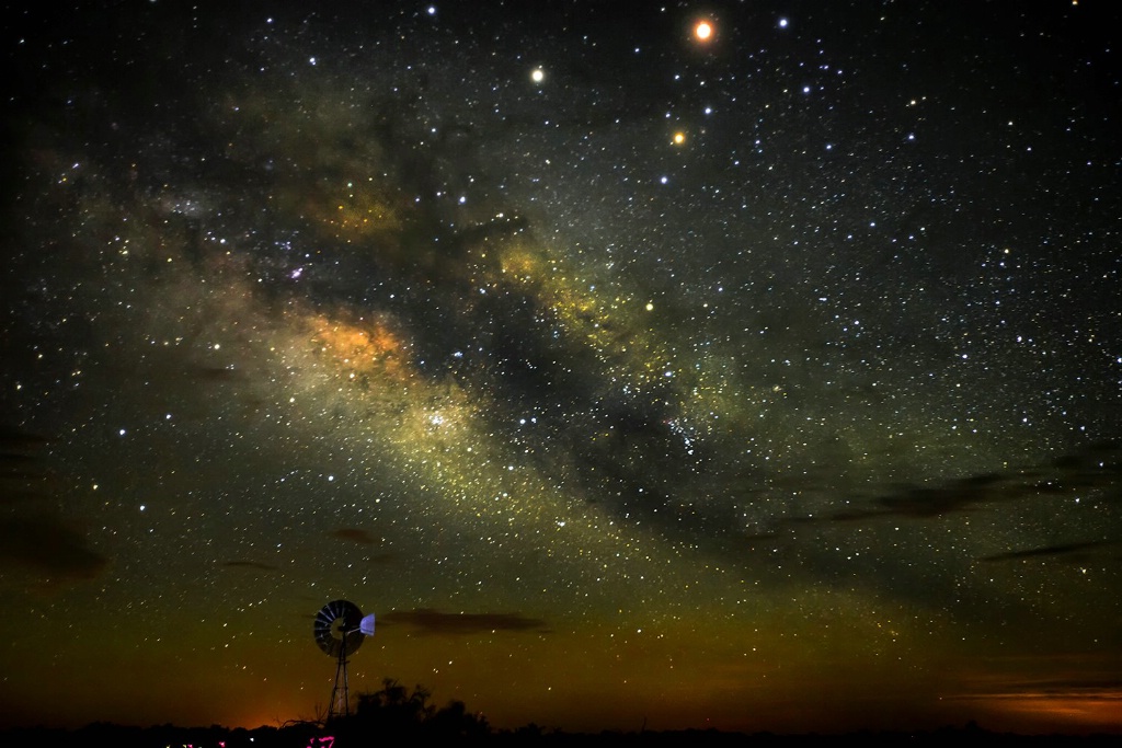 Milky Way as seen in West Texas  - ID: 15154637 © Kenneth A. Wilson
