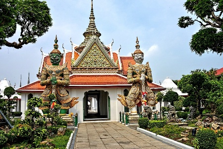Wat Arun Temple Guards