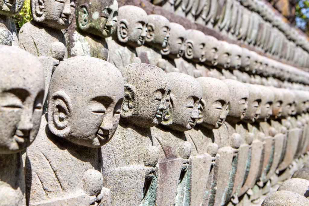 many Buddhas - ID: 15161361 © Stefania Barbier