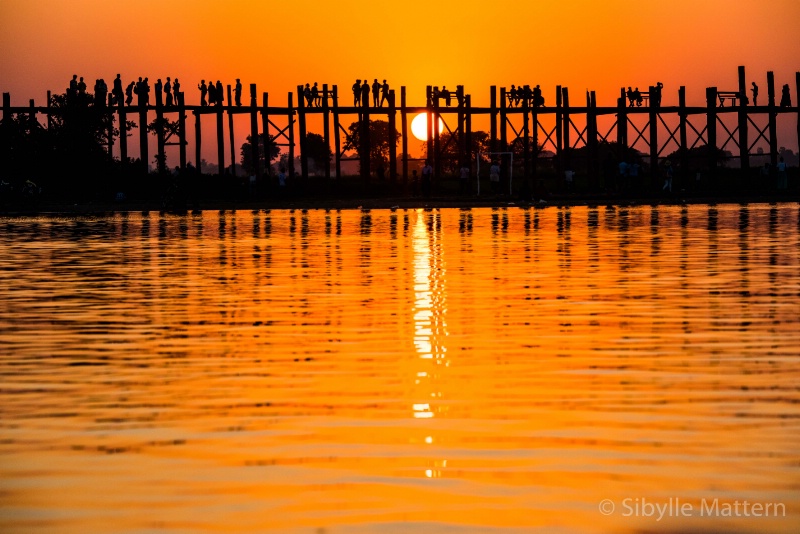 U Bein Bridge, Mandalay - ID: 15166750 © Sibylle G. Mattern