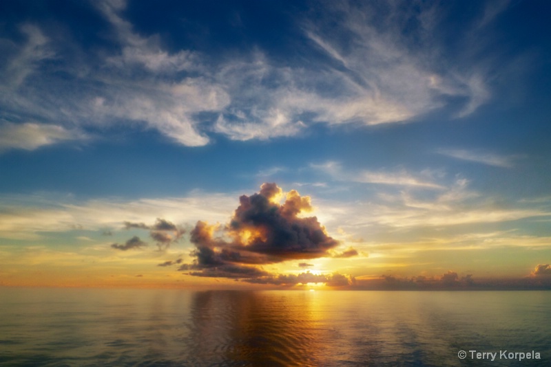 Caribbean Sunrise - ID: 15168397 © Terry Korpela