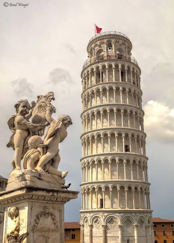 Pisa Italy statue