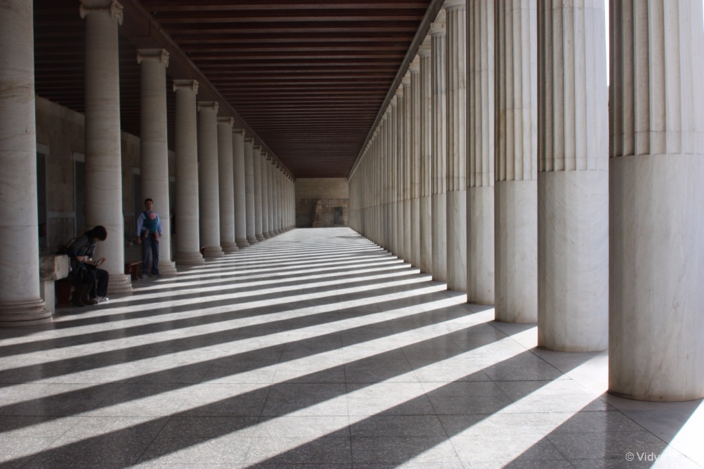 Pillars shadow