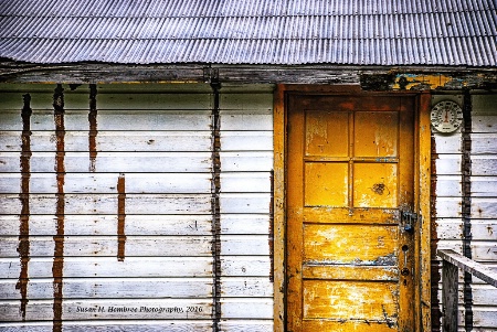 The Yellow Bar Door in Chitna, Alaska