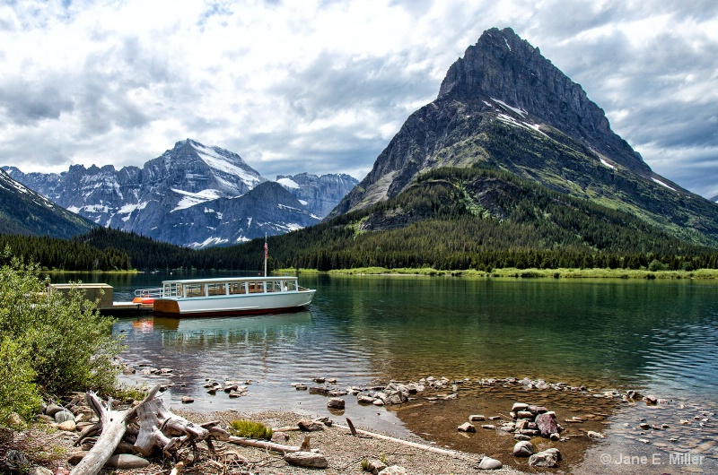 Swiftcurrent Lake in Montana