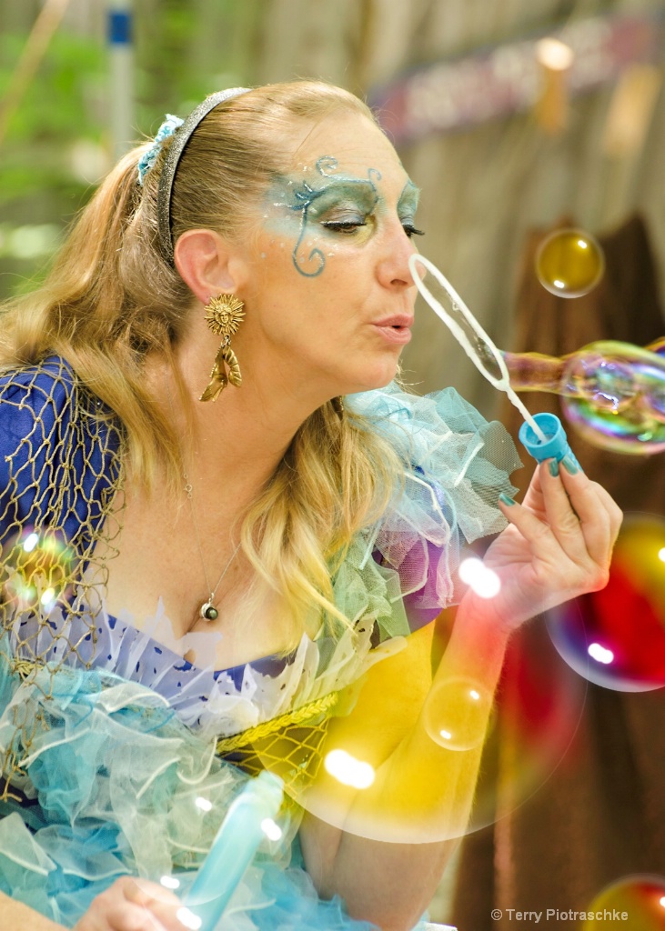 Bubble Fairy - ID: 15193031 © Terry Piotraschke