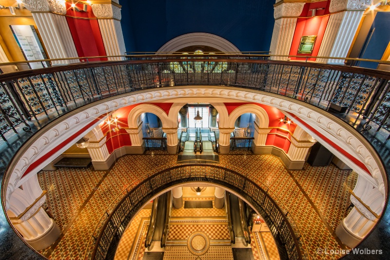 Queen Victoria Building 1 - ID: 15195882 © Louise Wolbers