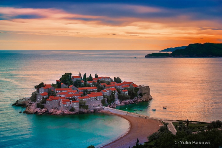 Sveti Stefan Island, Montenegro - ID: 15201155 © Yulia Basova