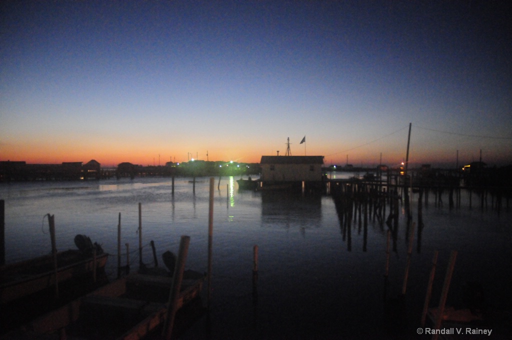 Pre sunup harbor lights 