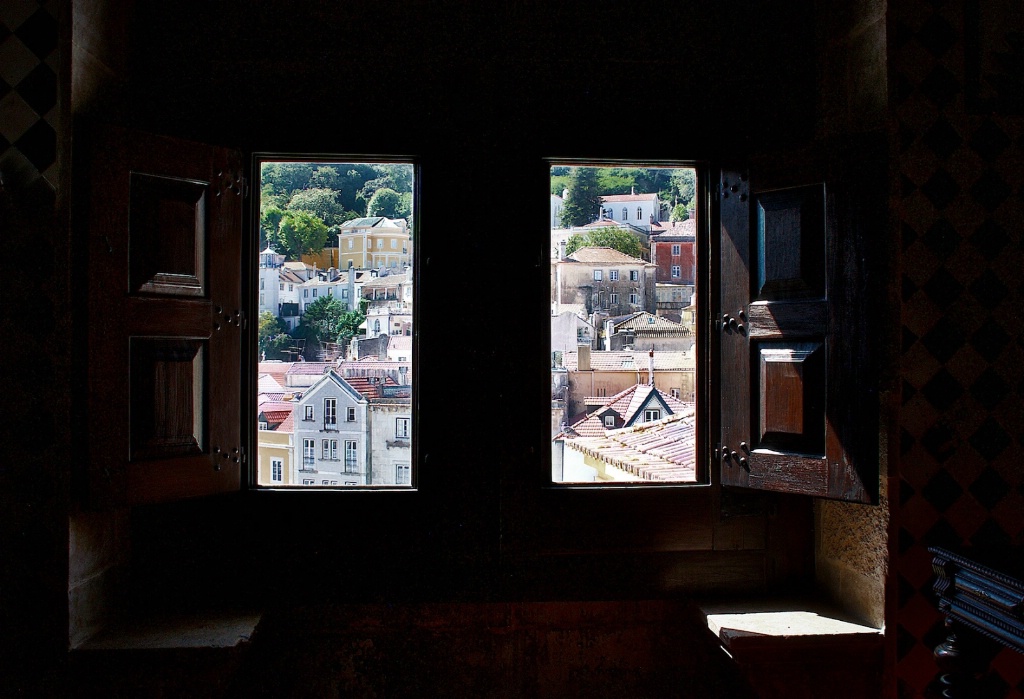 Sintra Through a Window 1 - ID: 15211973 © David Resnikoff