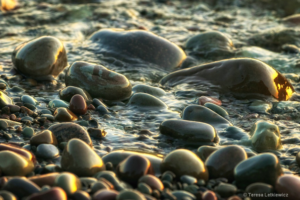 Stones at Lake Ontario