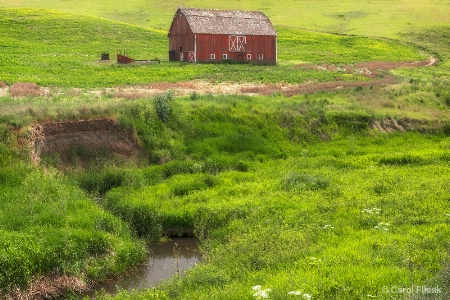 Red Barn in the Palouse