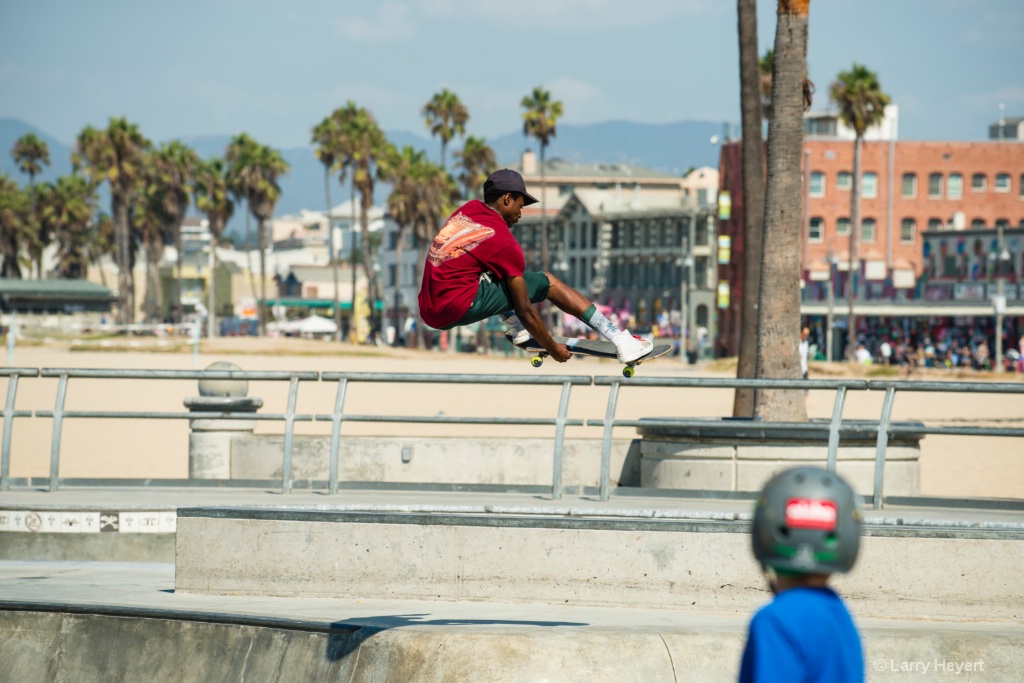 Skateboarder- Venice, CA - ID: 15233768 © Larry Heyert