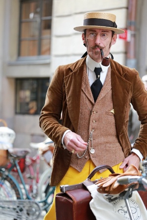 Retro Cyclist 