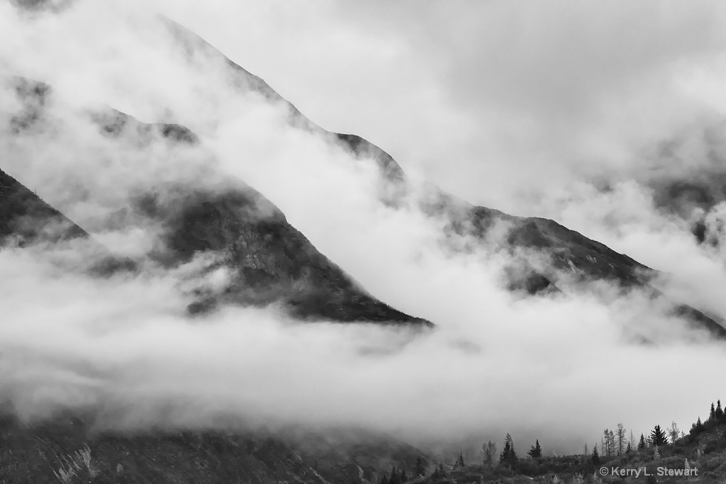 Misty Mountains - ID: 15263893 © Kerry L. Stewart