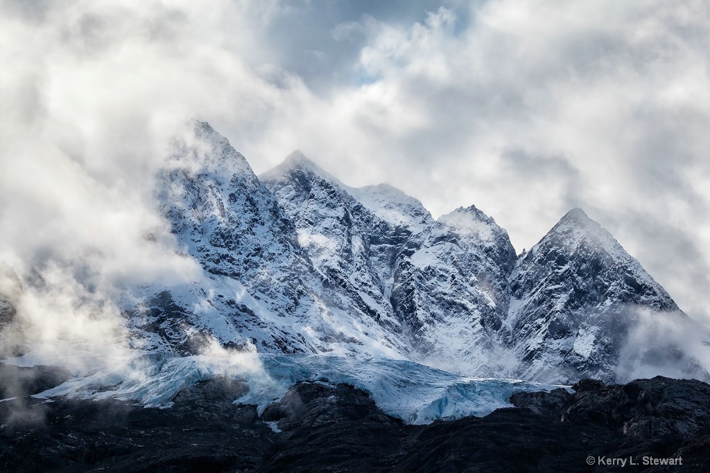 Glacial Peaks - ID: 15263912 © Kerry L. Stewart