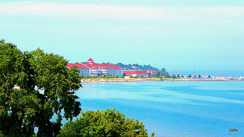 Blue Harbor-Lake Michigan Shoreline