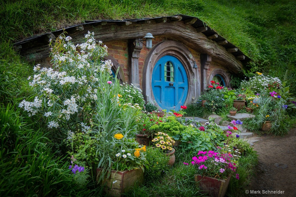 Hobbit 5 - ID: 15277370 © Mark Schneider