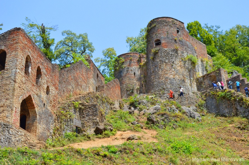 Roodkhan Castle