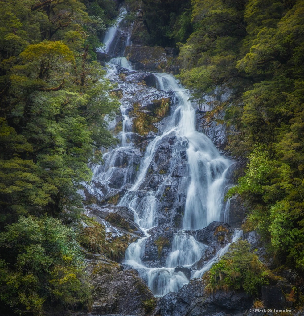 Fantail Falls - ID: 15293090 © Mark Schneider