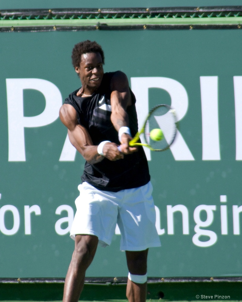Monfils the muscle man