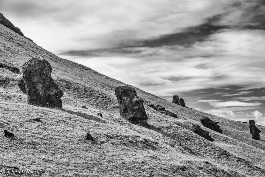The Mystery of Rapa Nui 2 - ID: 15297963 © John D. Roach