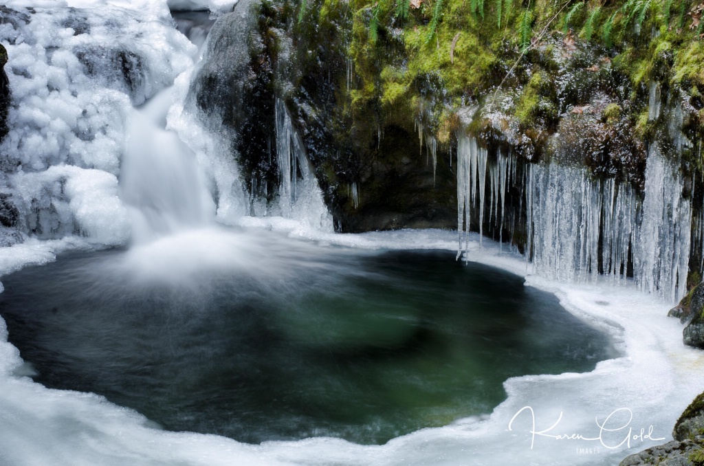 Lower Nile Creek Falls - ID: 15298210 © Karen E. Gold