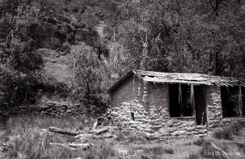 Old House   Oak Creek Canyon, AZ 2014