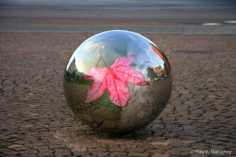 Leaf in A Ball