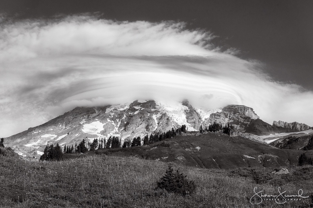 Lenticular Cloud over Mt Rainier