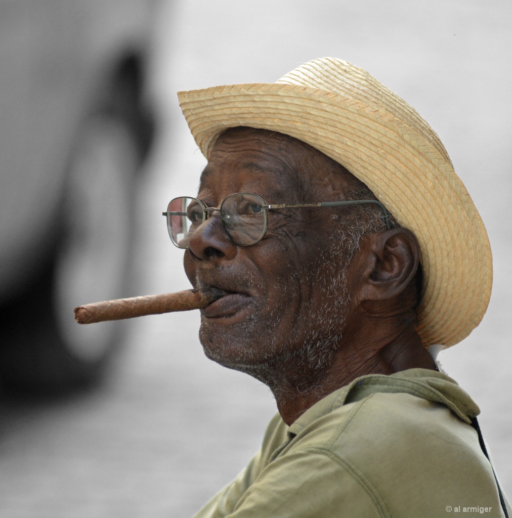 Cuban Cigar Connoisseur - ID: 15312218 © al armiger