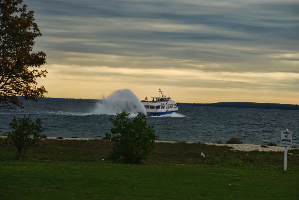 Outgoing Starline Ferry 2