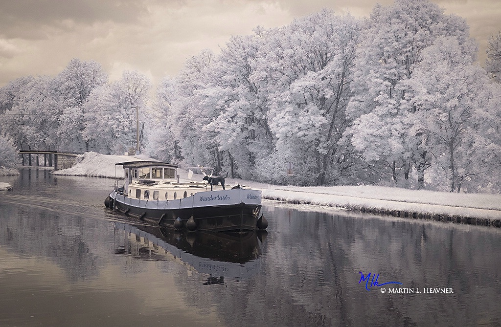 Wanderlust on the Burgundy Canal - France