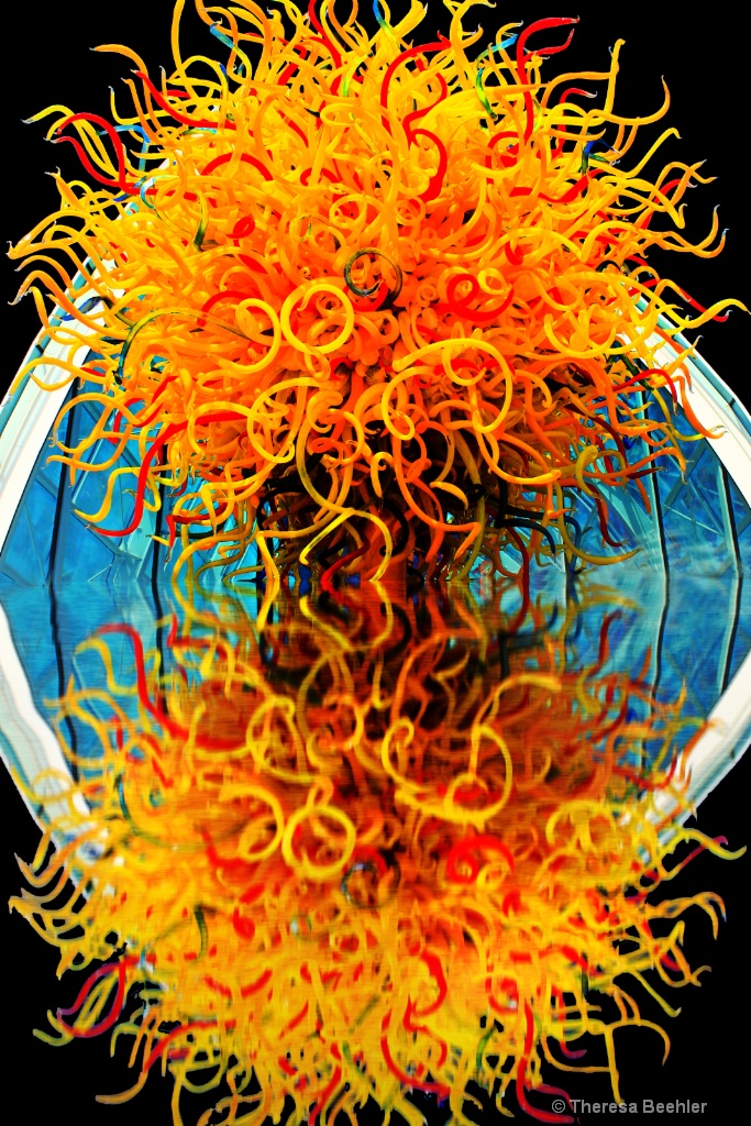 Reflection of Genius - Einstein and Chihuly - ID: 15344505 © Theresa Beehler