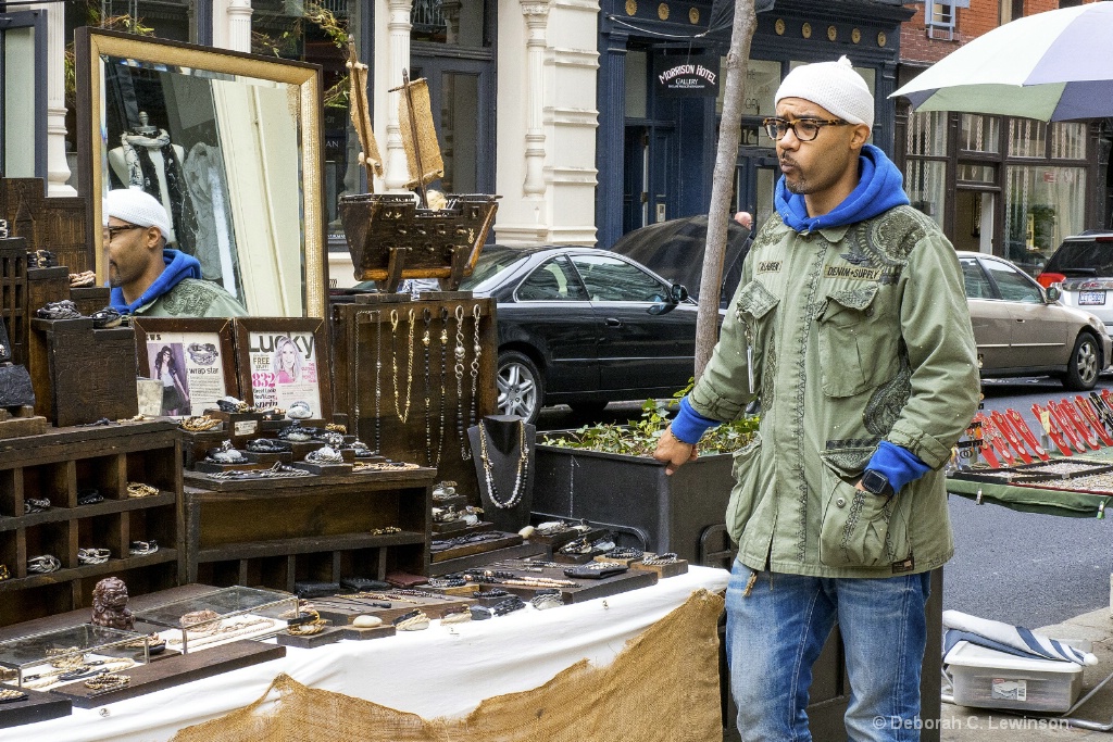 Street Vendor - ID: 15356433 © Deborah C. Lewinson