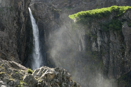 Cascade on rocks