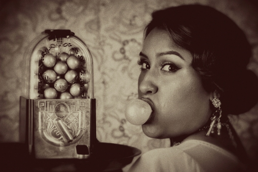 Vintage bubblegum waitress