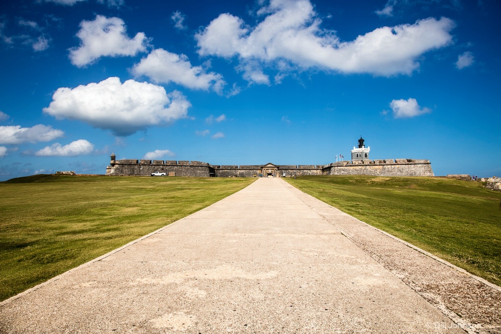 Road to San Juan Fort