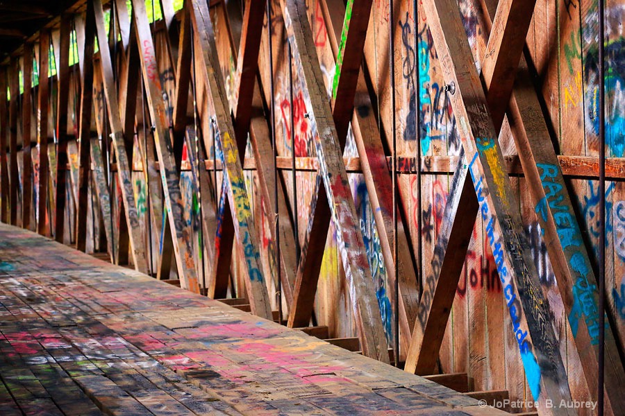 covered-bridge-graffiti