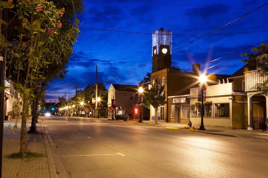 Main St at 5am