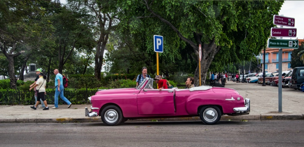 Now that's PINK! Havana, Cuba - ID: 15423609 © Gloria Matyszyk