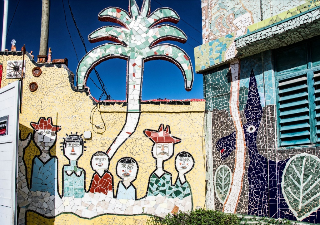 Mosaic wall at Fuster's compound; Havana, Cuba - ID: 15423615 © Gloria Matyszyk