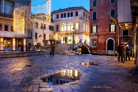 Late Shoppers Off St. Mark's Square