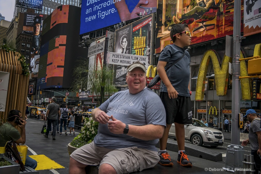 Times Square - ID: 15447773 © Deborah C. Lewinson