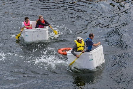 Fish Tote Racing  
