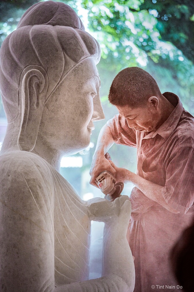 Making the Buddha Statue