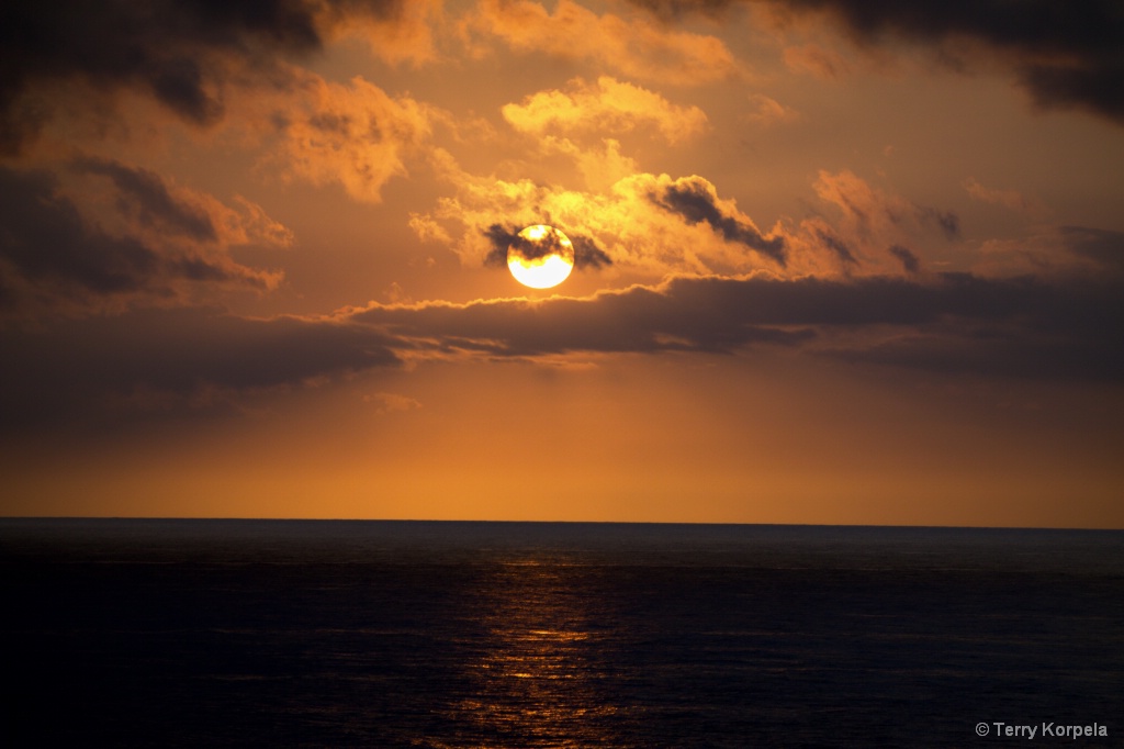 Hawaiian Sunset - ID: 15474451 © Terry Korpela