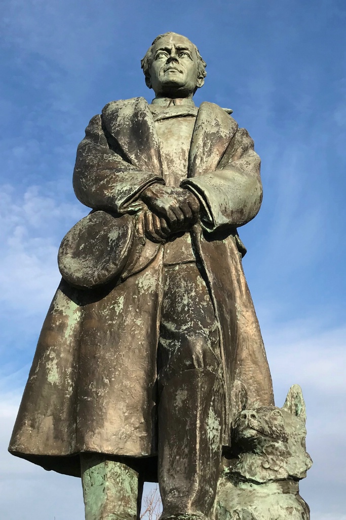 Captain Robert Falcon Scott RN.CVO Statue