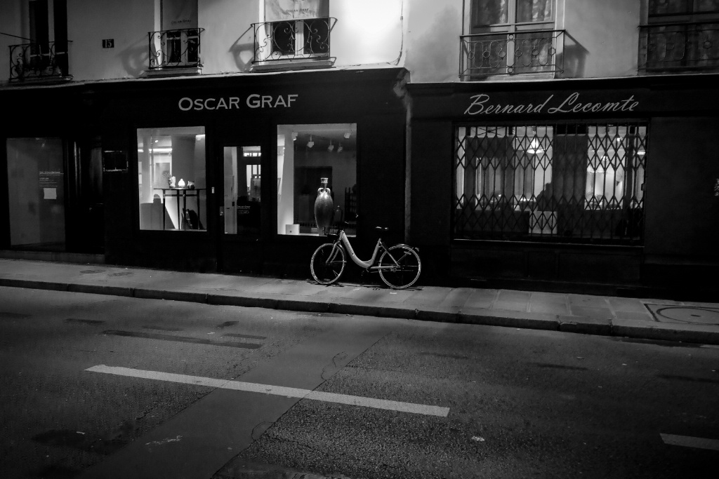 Night on a Paris  Street